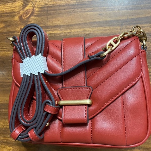 Crossbody with strap - Picture 3 of 7